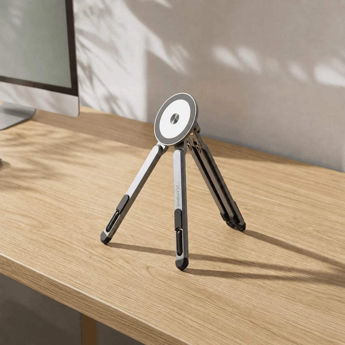 OmniFold X4 Stand | Tripod